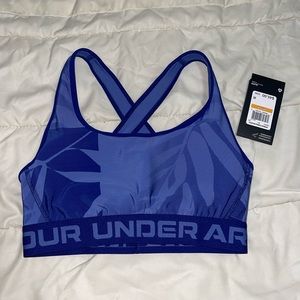 ❤️Blue❤️ Under Armour sports bra NWT!